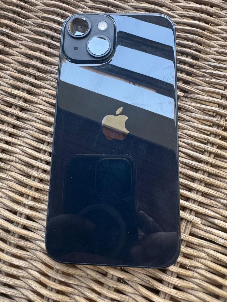 IPhone 14 preto impecável