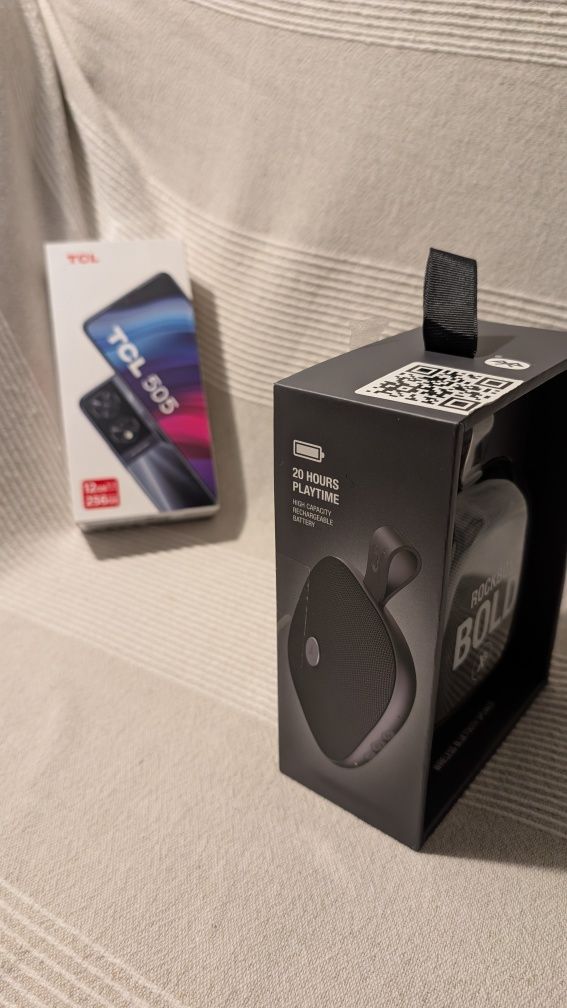 TCL 505 & Fresh 'n Rebel Rockbox Bold Xs
