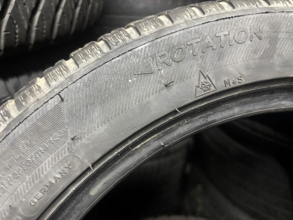 Шини зимові R17 225/45 Michelin Crossclimate 2шт.(ціна за скат)2021рік