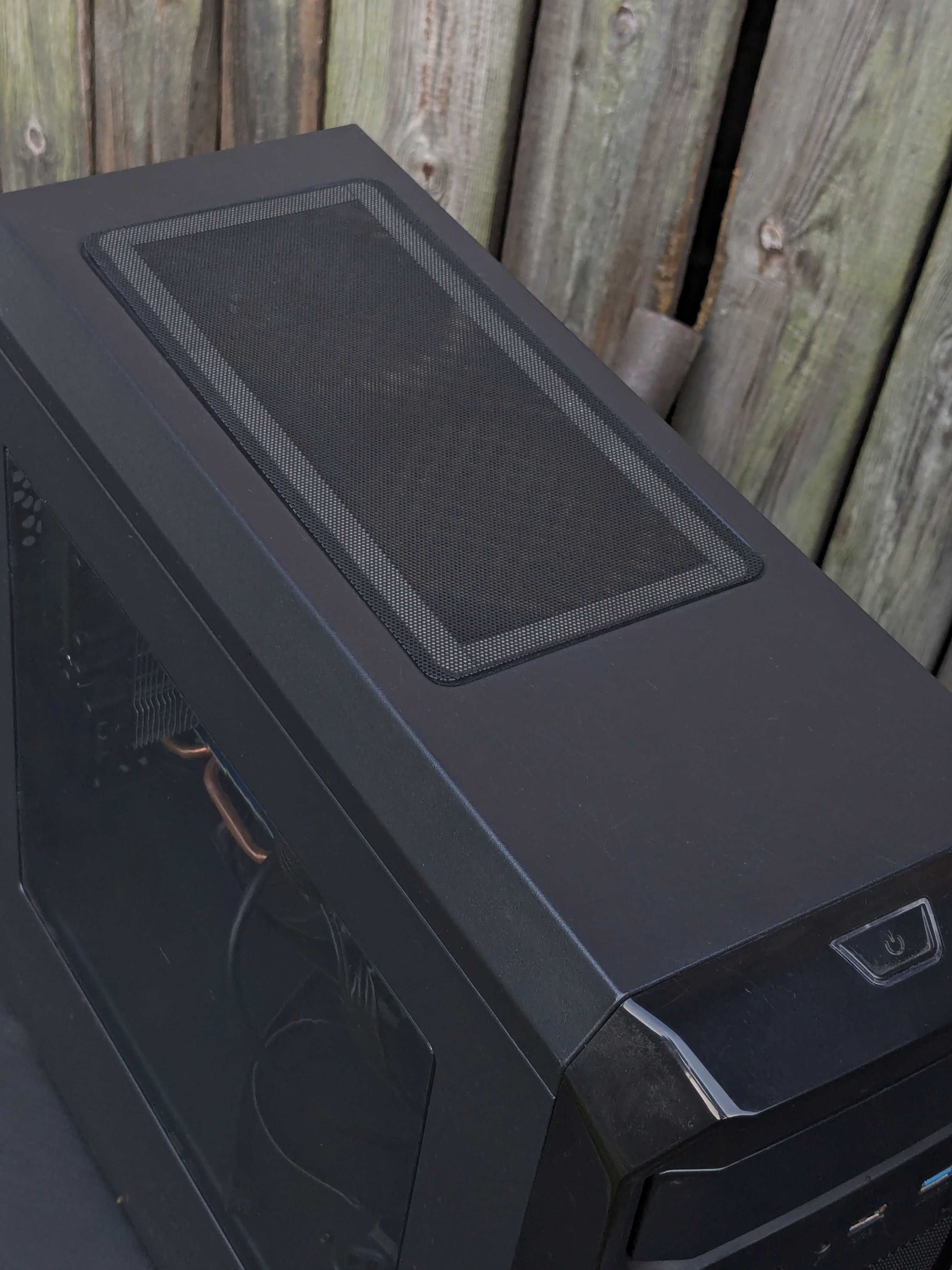 Komputer stacjonarny i3-8100, Gigabyte Radeon HD7850