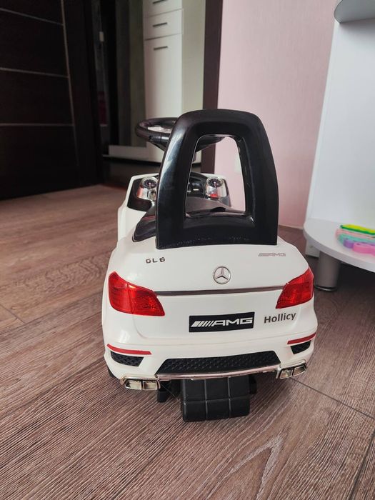 Продам толокар Mersedes-Benz (Мерседес) НА АККУМУЛЯТОРЕ