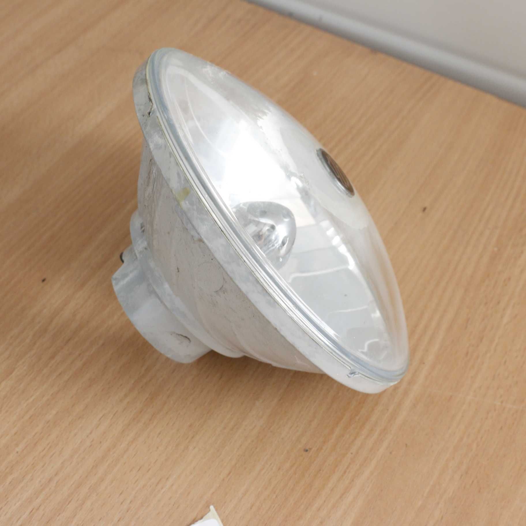 5735 Lampa reflektor Harley Davidson przednia