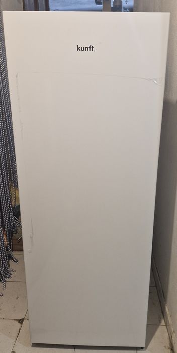 Arca congeladora vertical kunft