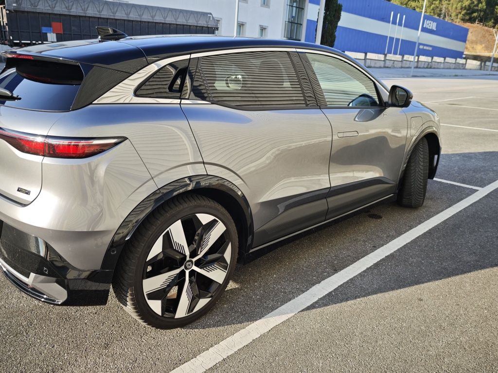 Renault megane e tech