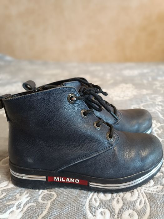 Ботиночки осінні шкіряні