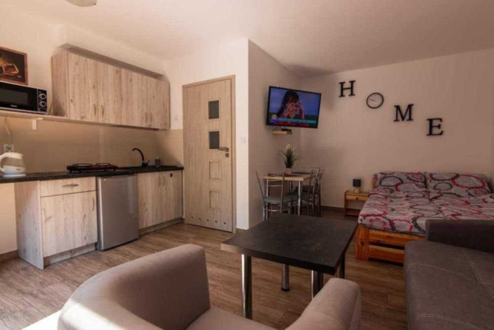 Apartamenty Nad Jeziorem Nocleg Płock Soczewka Panieńskie Kawalerskie