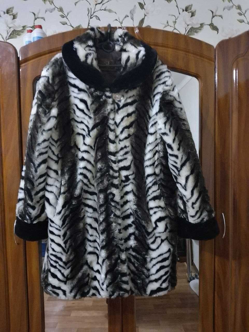 Продається зимове пальто