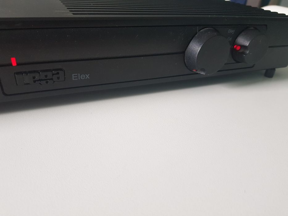 REGA ELEX Amplificador Integrado