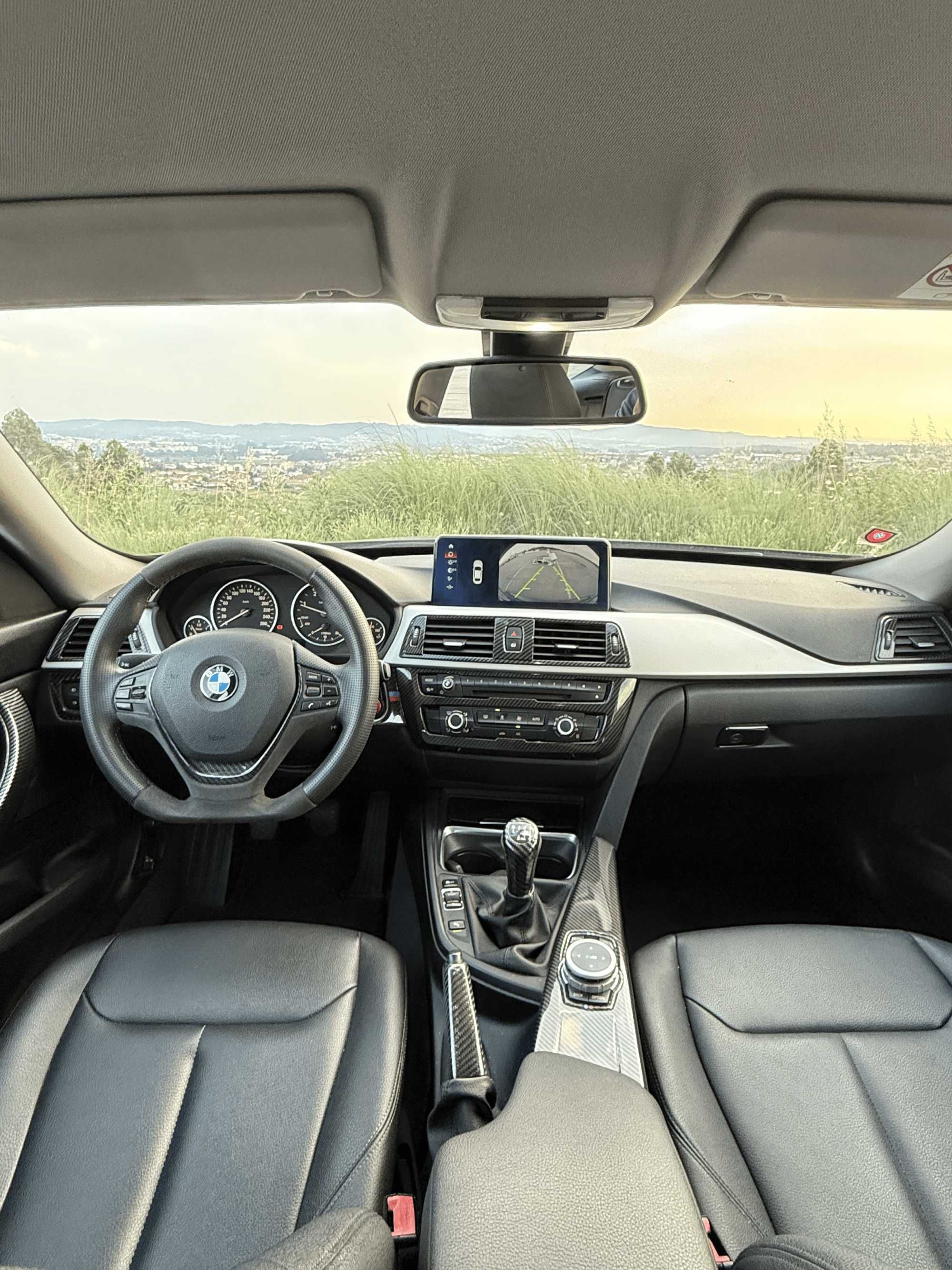 BMW 318GT Impecável