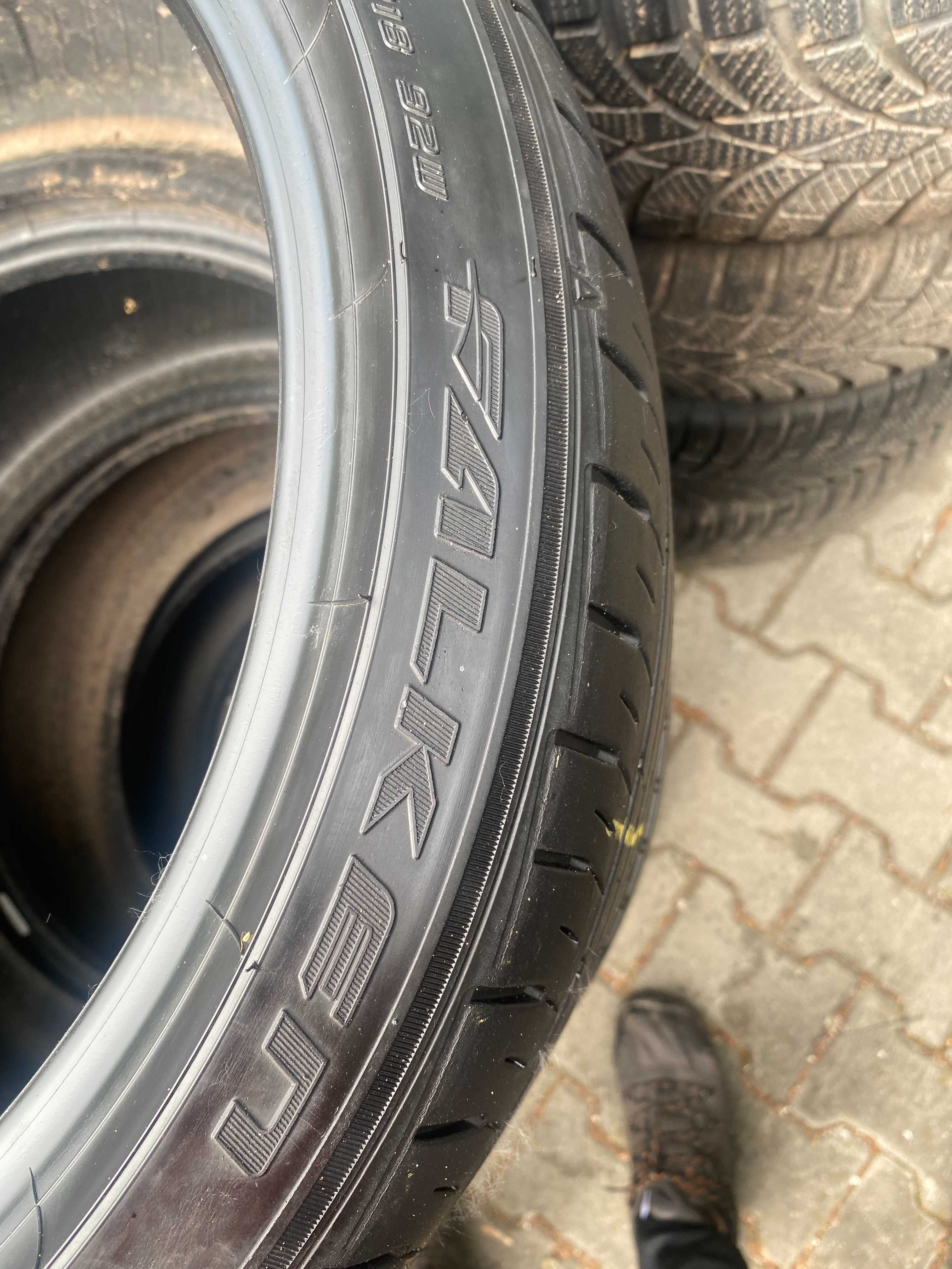 Falken 225/40 R18 92W lato