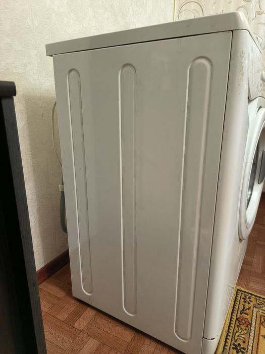 Пральна машина indesit