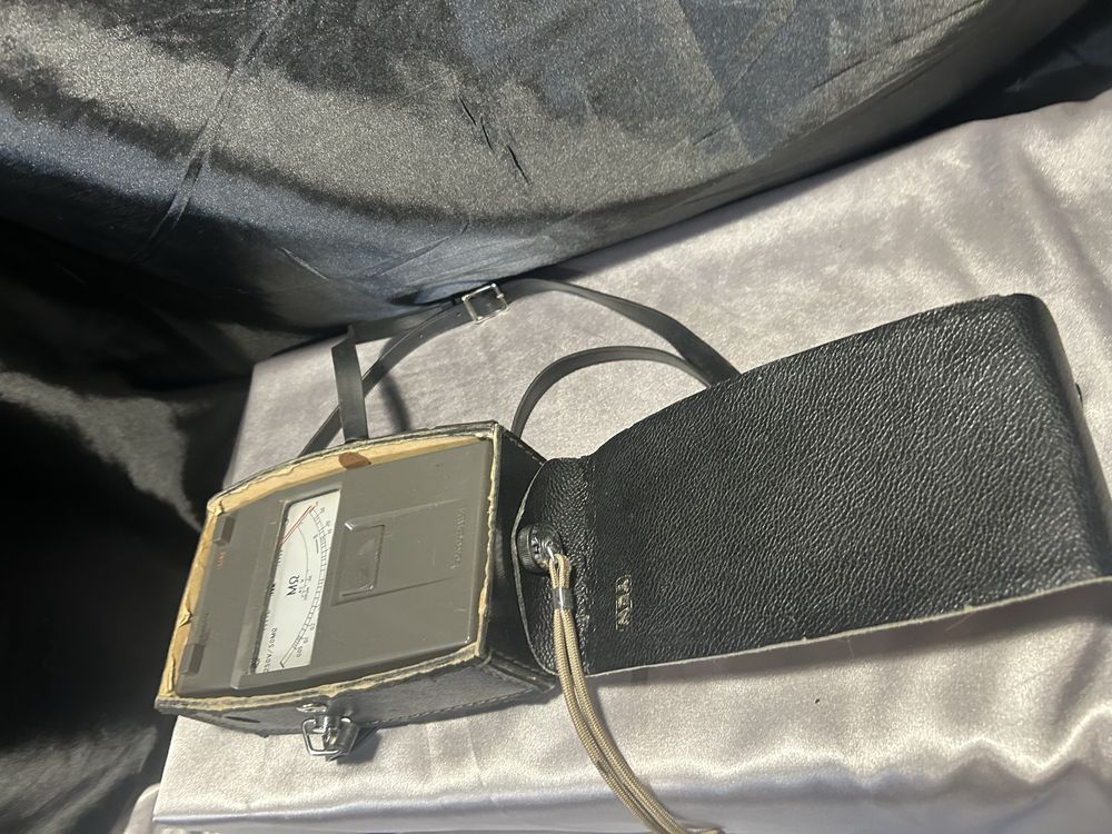 Miernik Yokogawa B213-23 Insulation Tester – analogowy tester izolacji