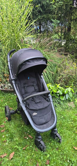 Wózek spacerowy Caretero   TITAN