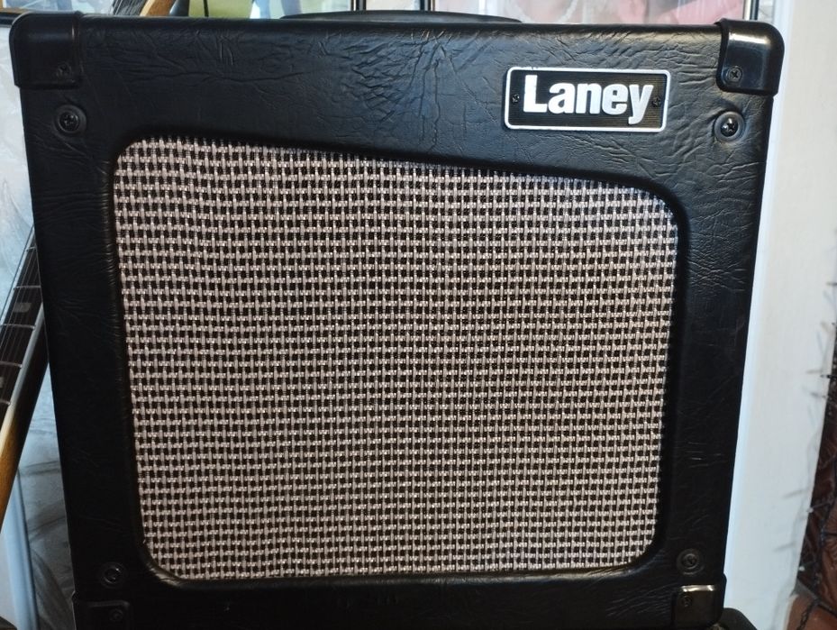Ламповий комбопідсилювач Laney Cub 10, вживаний