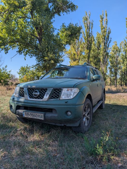 Авто NISSAN Navara. 2.5