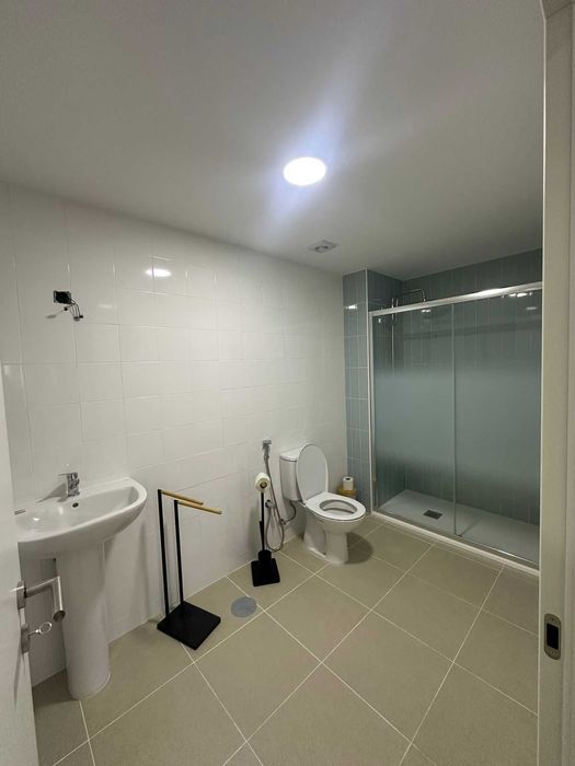 Quartos na Rua Manuel Simões Madaíl, 21