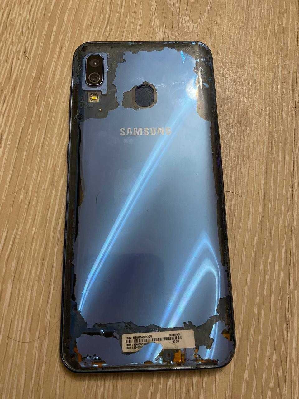 Телефон Samsung Galaxy A30 4/64Gb