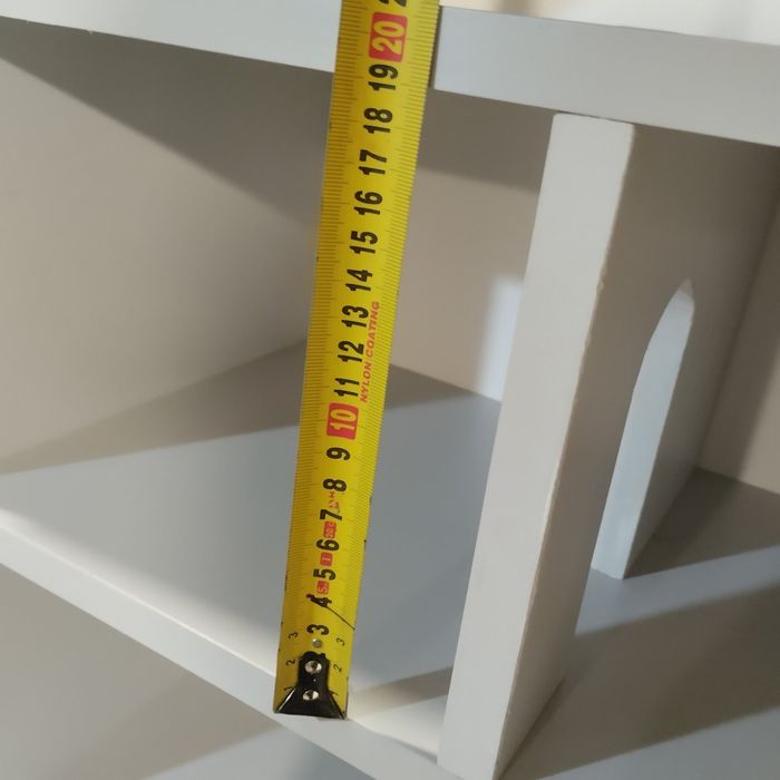 Продам. Ляльковий будинок