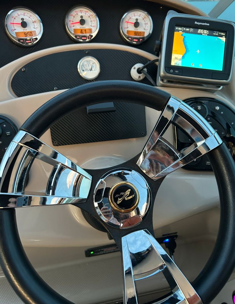 Łodz Motorowa Sea Ray 315 Sundencer Motorówka 2x 4.3 MPI