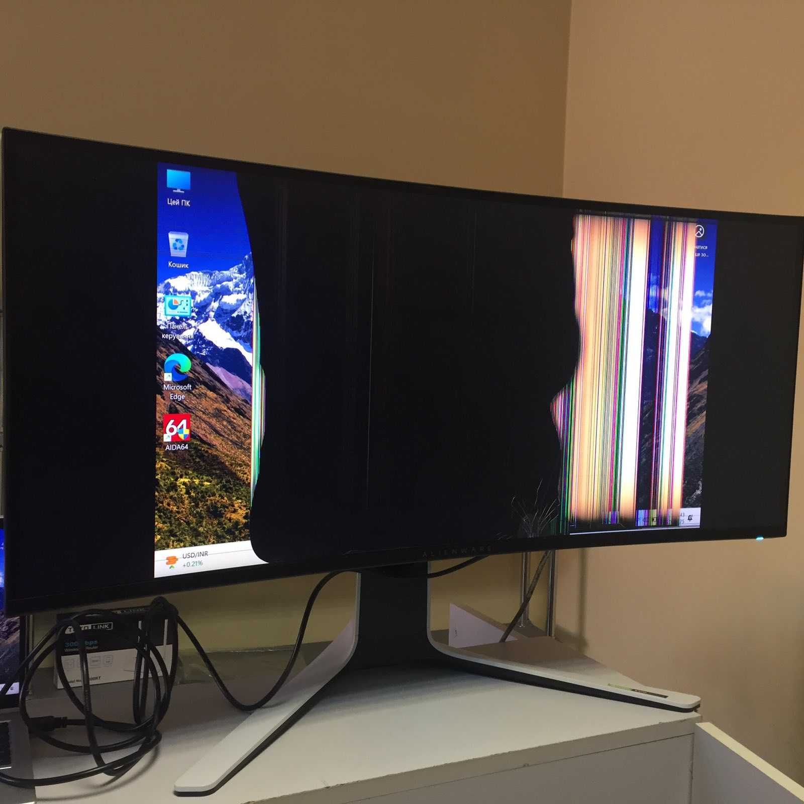 Монітор Alienware AW3821DW розбита матриця