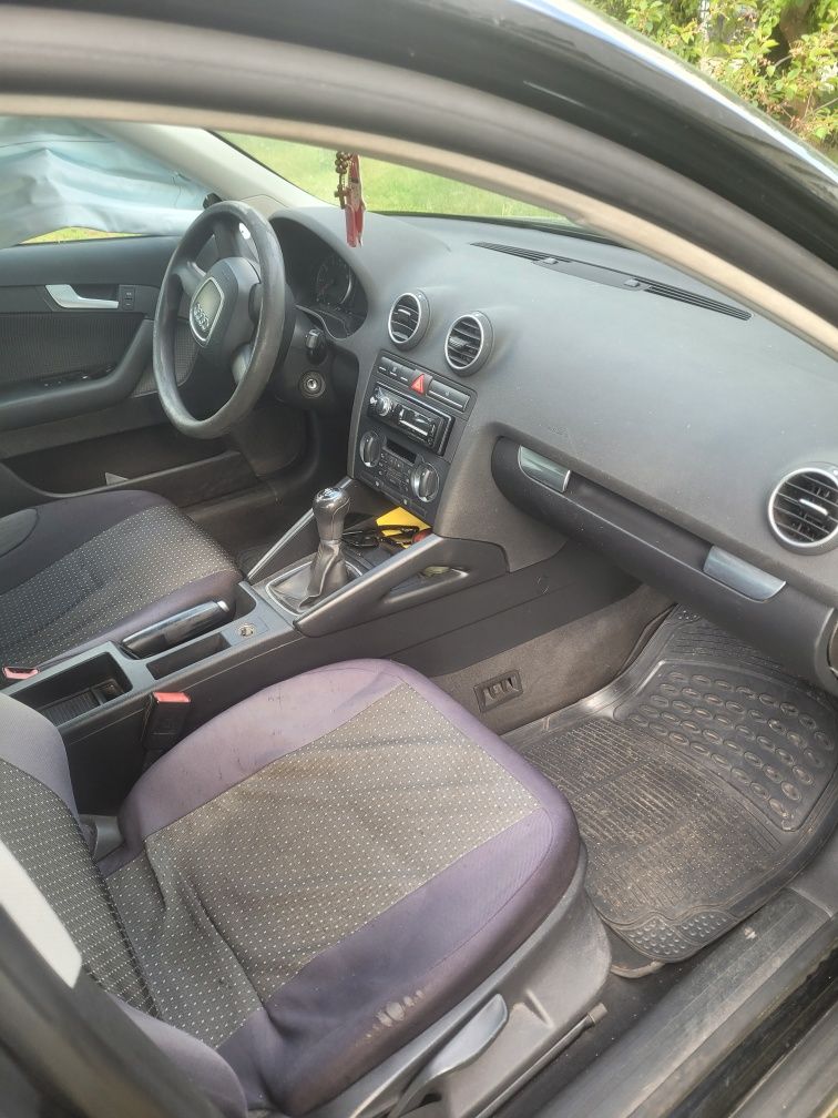 Audi a3 8p 1.6 mpi 105km