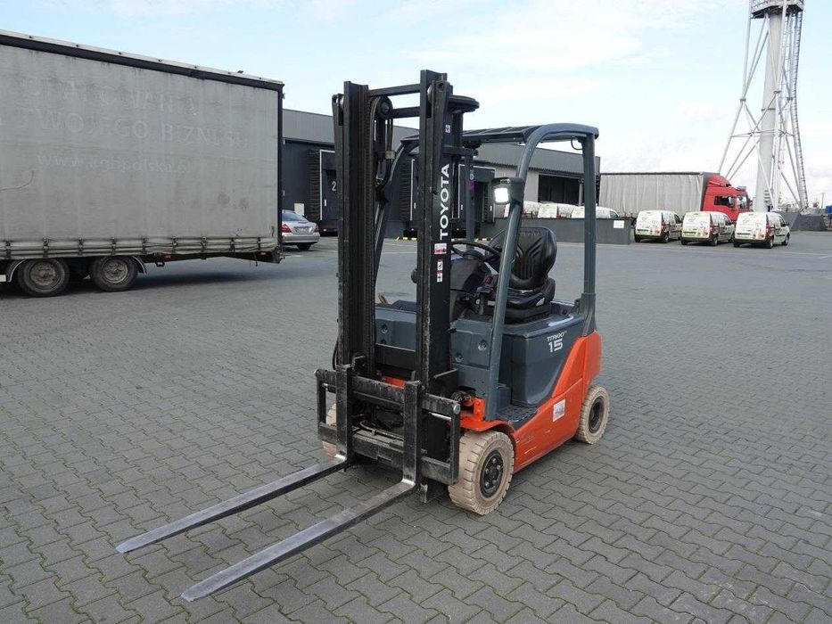 Wózek widłowy unoszący Toyota 8FBMT15 (Traigo 15) 2014r