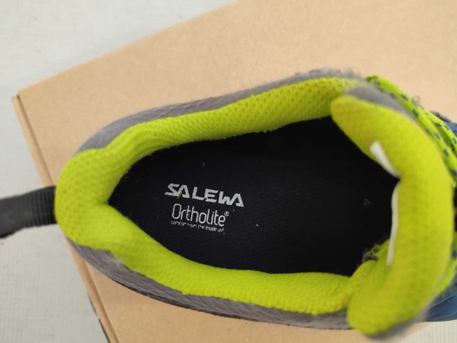 Salewa waterproof hiking shoes 30 / Sapatilhas de caminhada Salewa 30