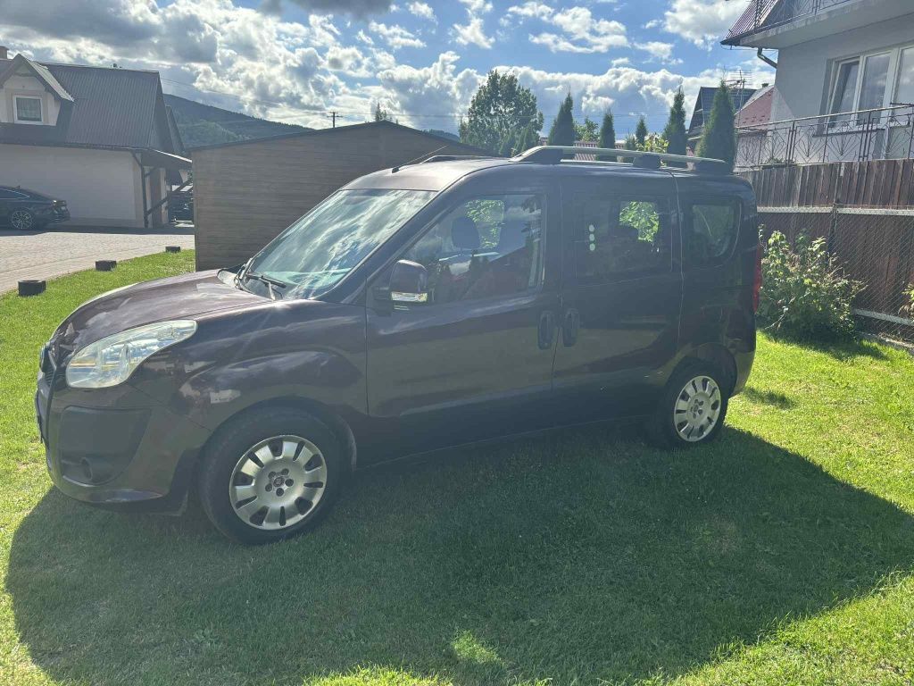 Fiat doblo 1.6 multijet 7 osób klima zdrowy 2011r