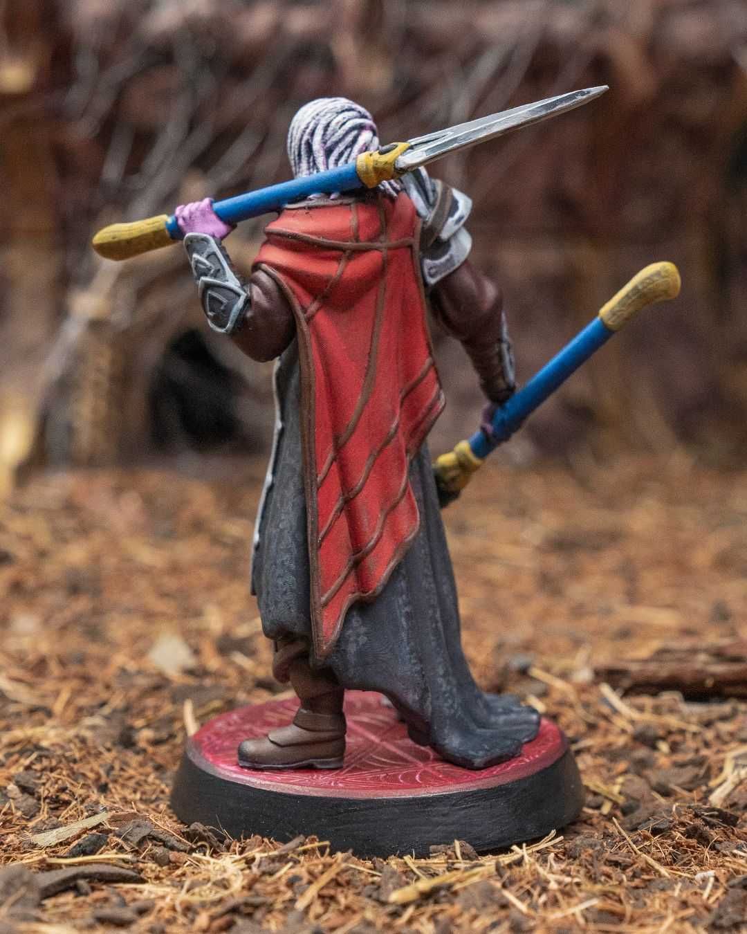 Varyth Wojownik Cienia Figurka 32mm 14K zgodna z DnD RPG Pathfinder