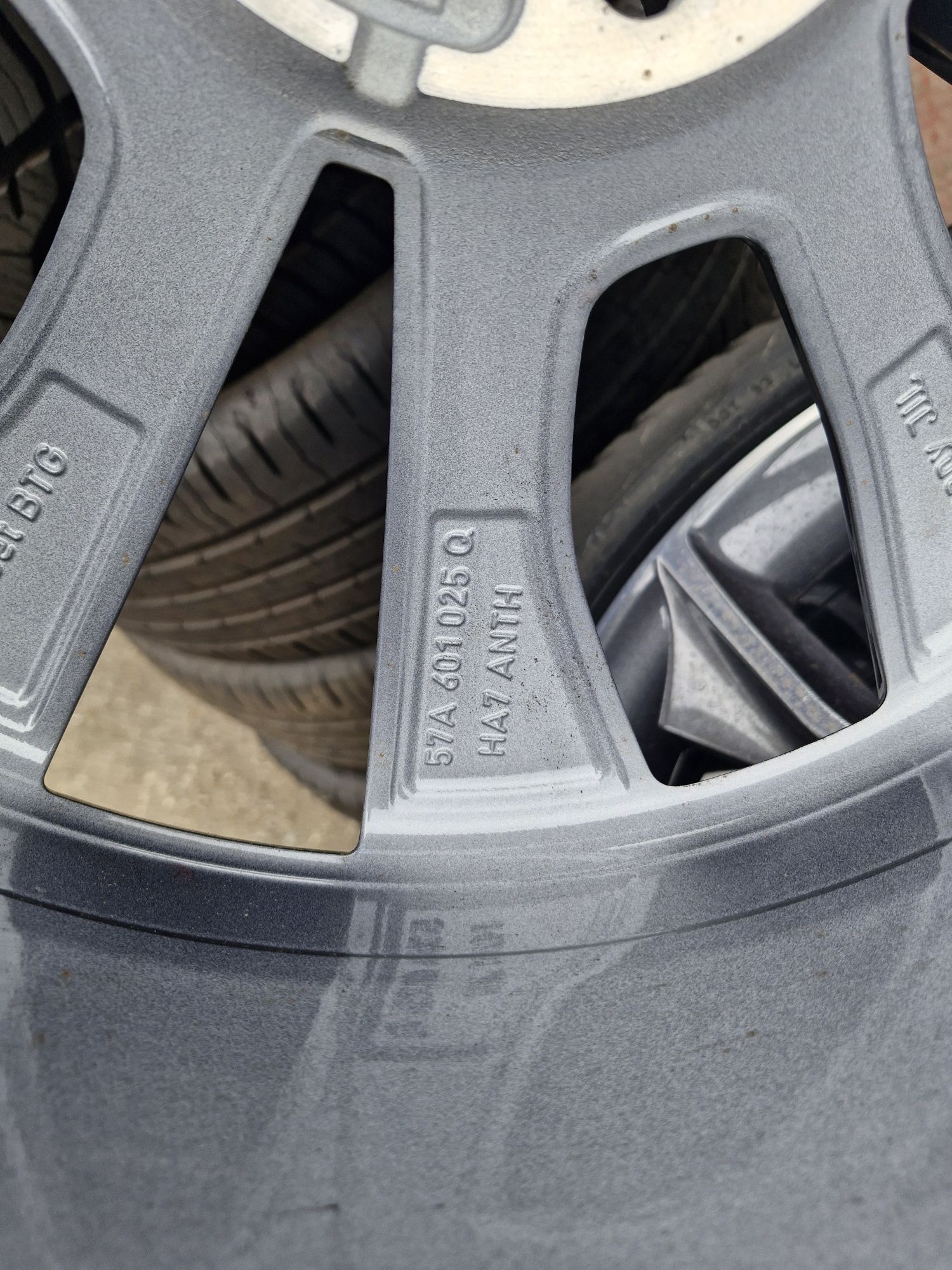 Alufelgi 5x112 19 Skoda Octavia RS Superb Kodiaq RS Karoq OE CRATER