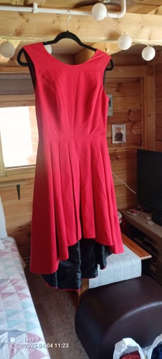 Sukienka wizytowa niesymetryczna rozmiar S