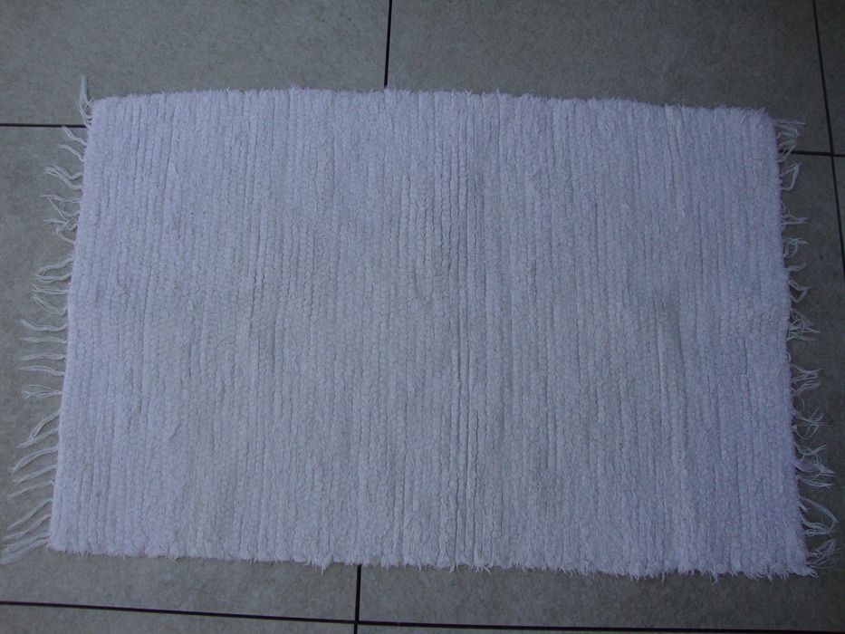 Dywanik biały sznurkowy naturalny Made in Greece.