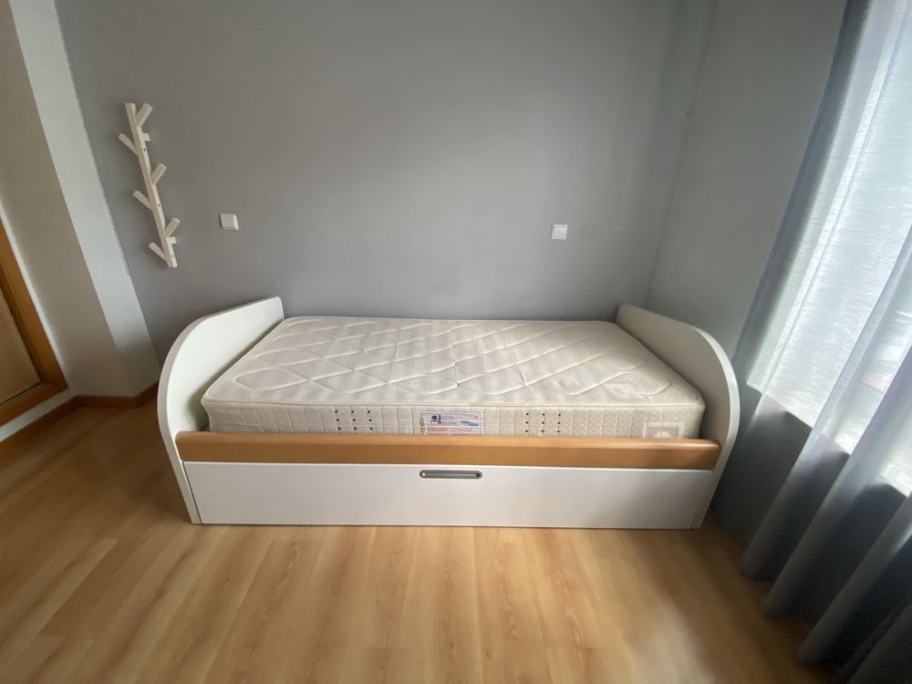 Conjunto de cama ajustável + movel