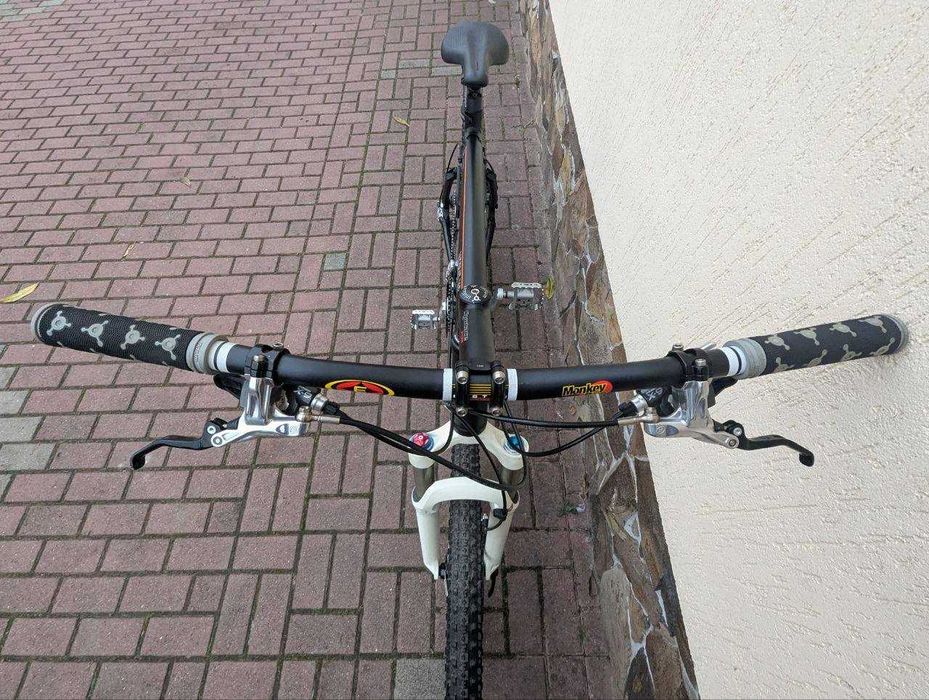 Двохпідвіс CANYON nerve XC