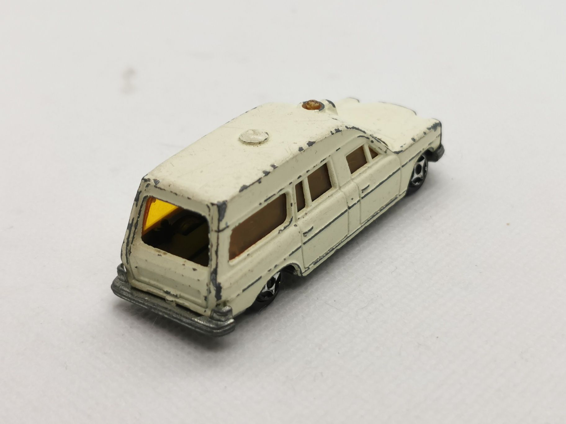 Mercedes Ambulance Mini Jet Norev