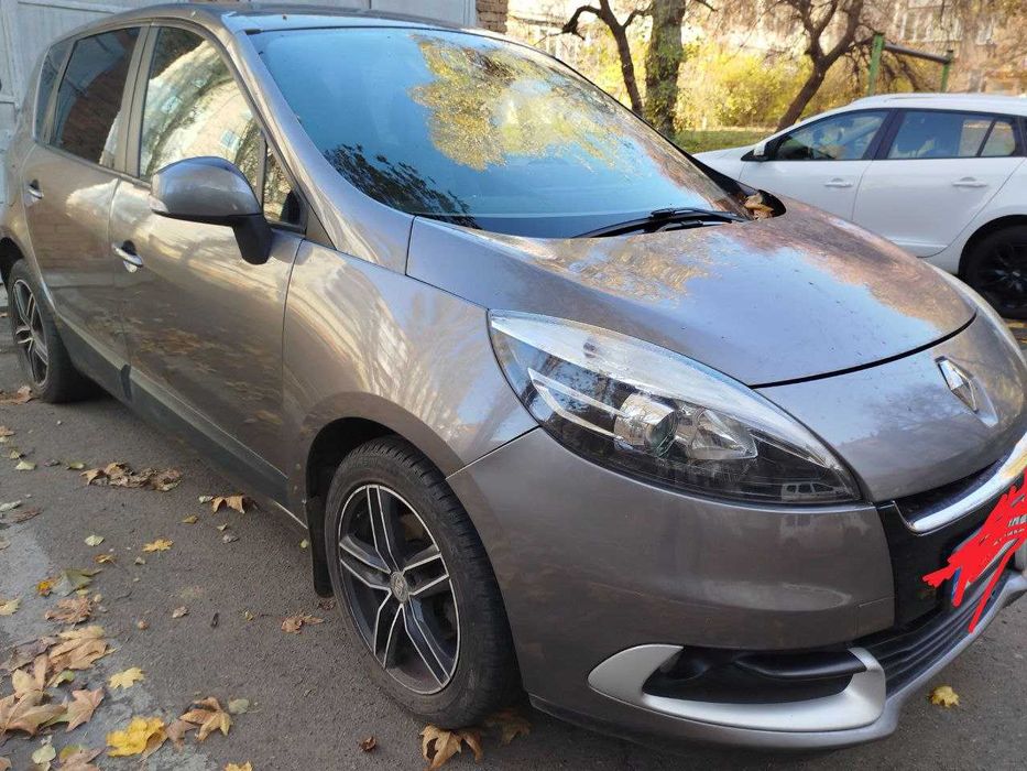 Рено сценик  3 покоління