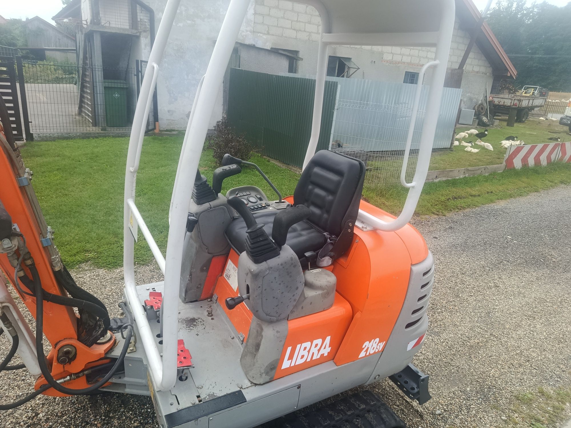 Minikoparka Libra 218SV 1.75t Kubota Super Stan