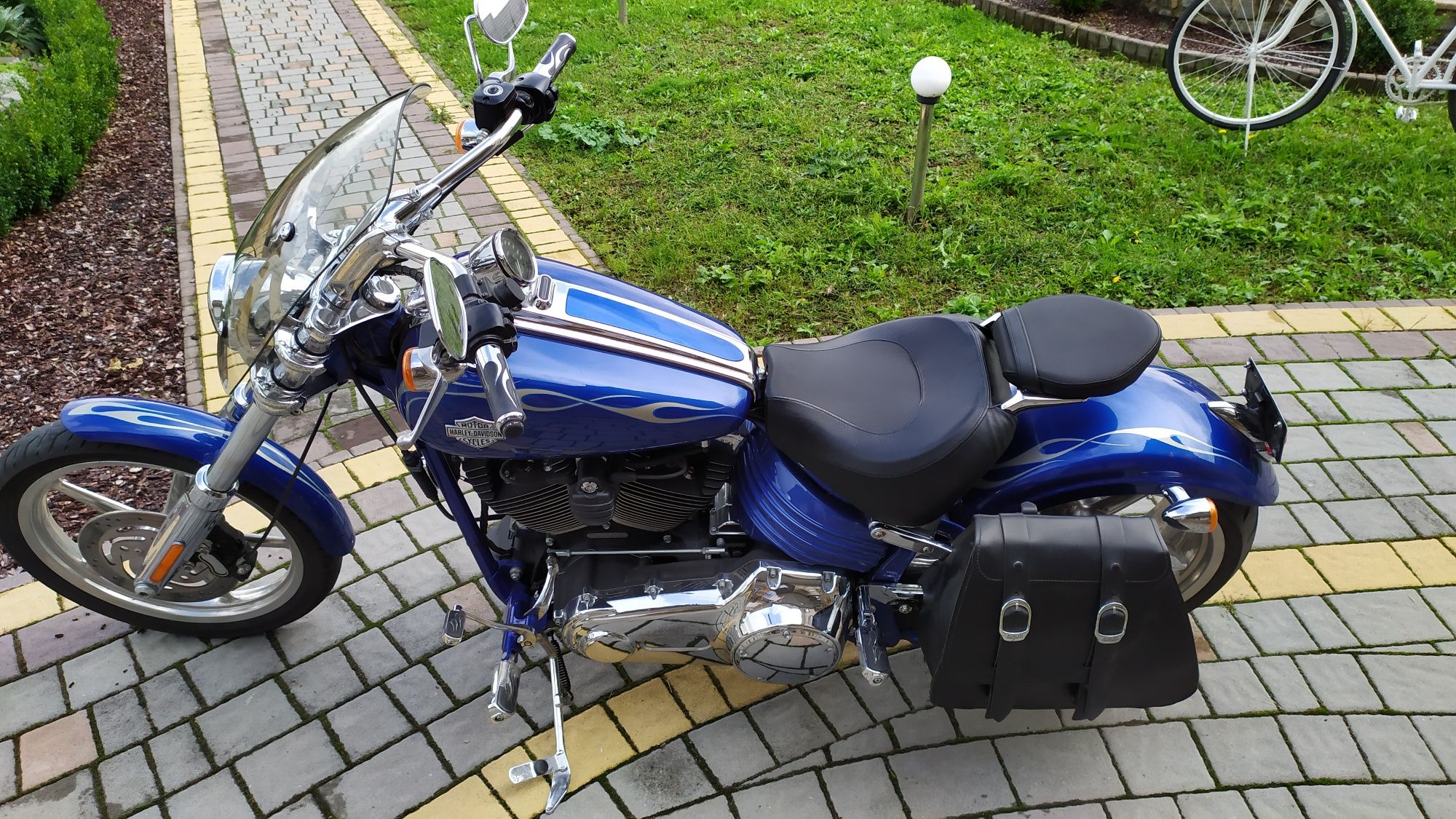 Harley Davidson Rocker C Softail