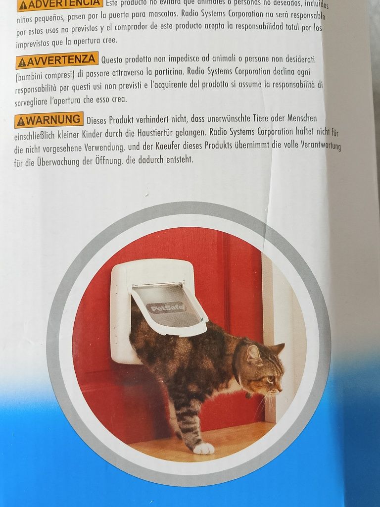 Drzwiczki wahadłowe PetSafe 25,8 x 24,3 cm biały dla kota psa wejście