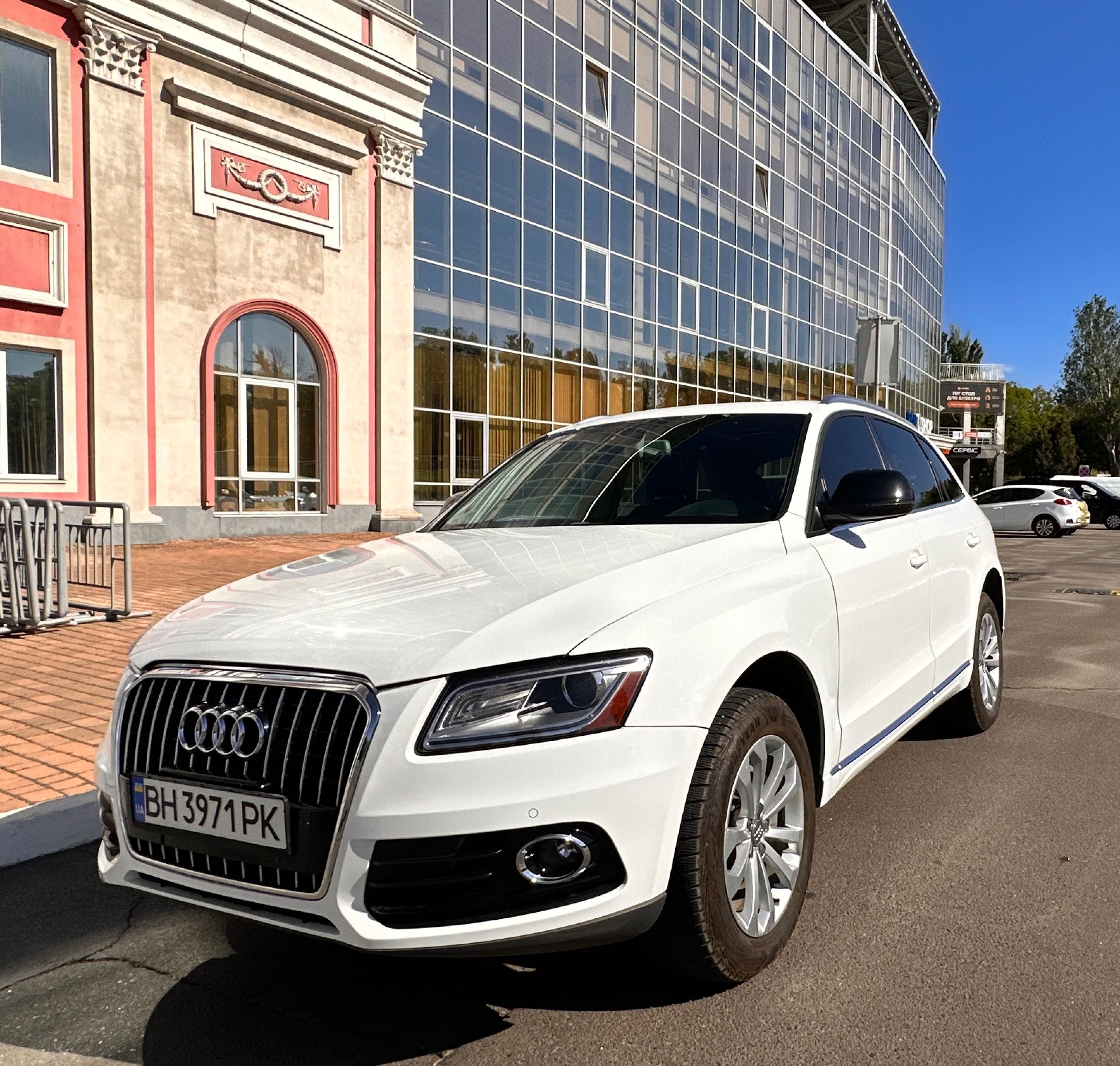 Продам Audi Q5 2012 Комплектація Premium