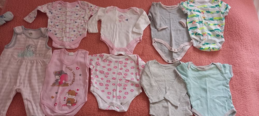 Paka ubranek 56-62. Bez plam