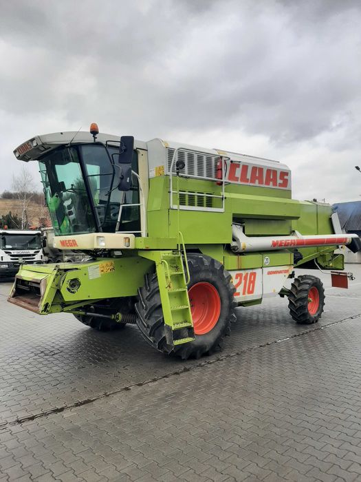 Kombajn zbożowy  CLAAS MEGA 218 6,2m + wózek dwuosiowy