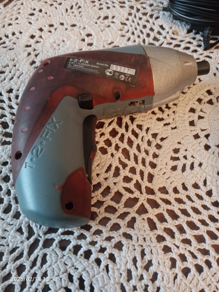 Mini wkrętarka akumulatorowa kress