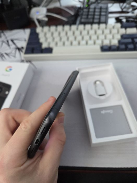 Google pixel 8 Идеальное состояние | Менялся экран | 2 чехла в подарок