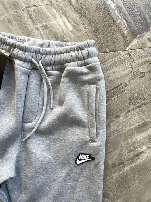 Зимові штани Nike на флісі