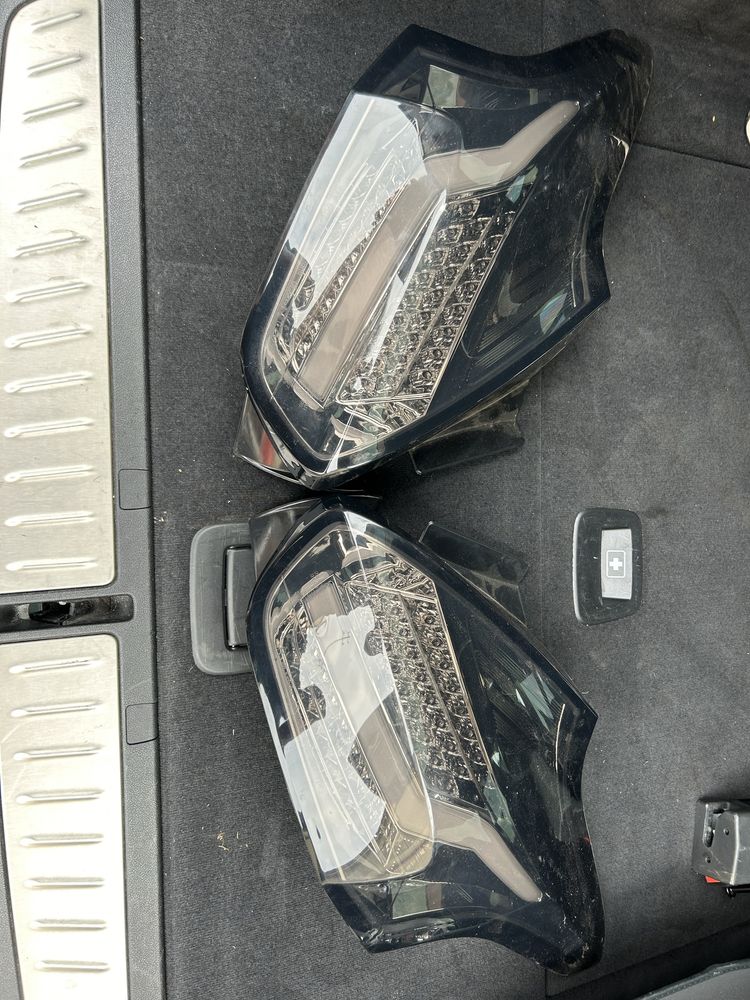 Ford Focus MK3 RS lampy Tyl Led Black komplet HB