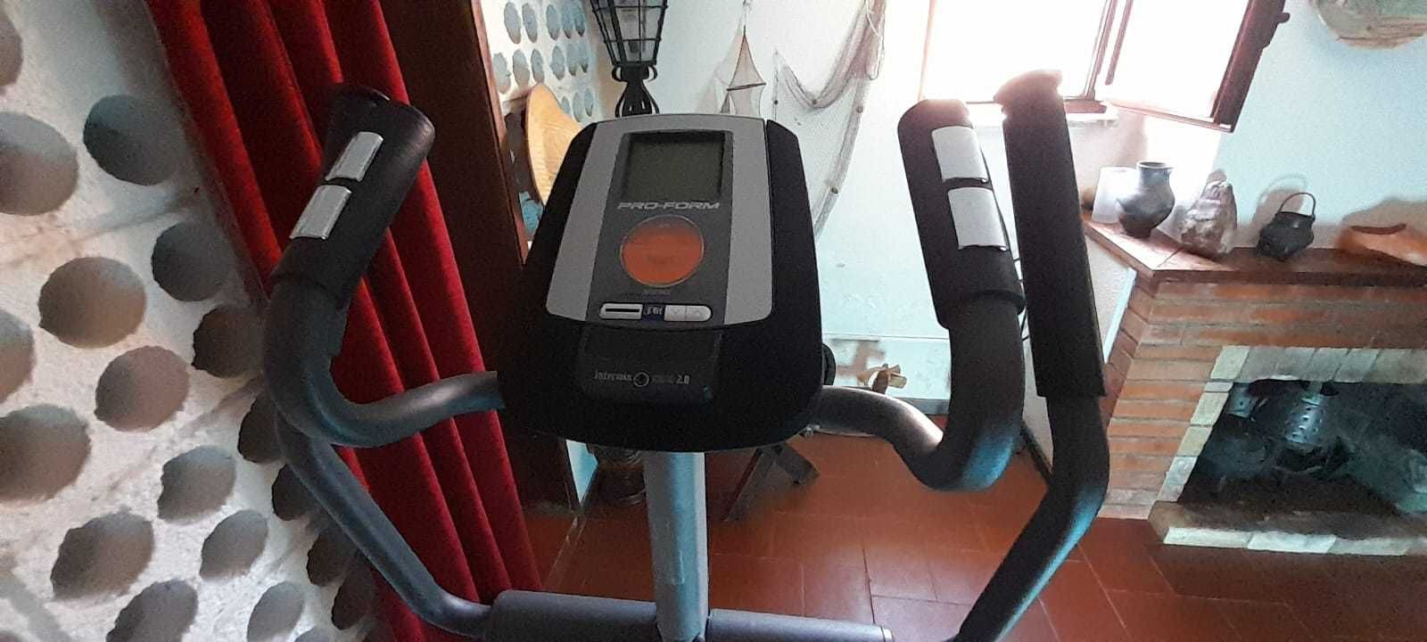Elíptica como nova