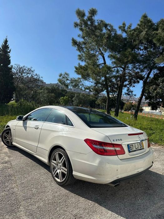 Mercedes-Benz E 250 CDi Avantgarde BlueEfficiency Auto
