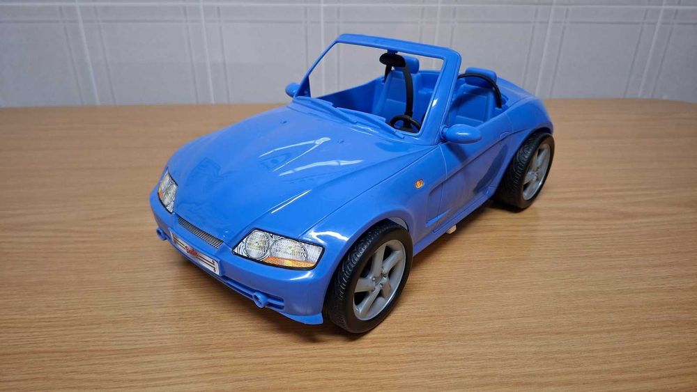 Carro azul da Barbie de 2003