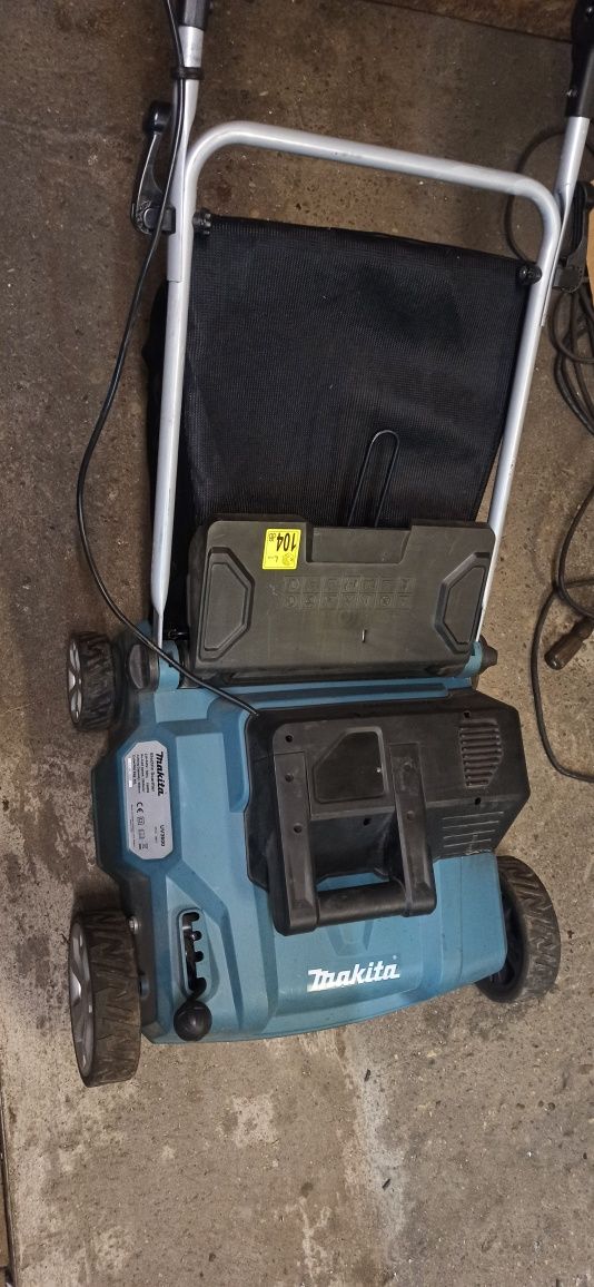 Wertykulator Makita 1800W